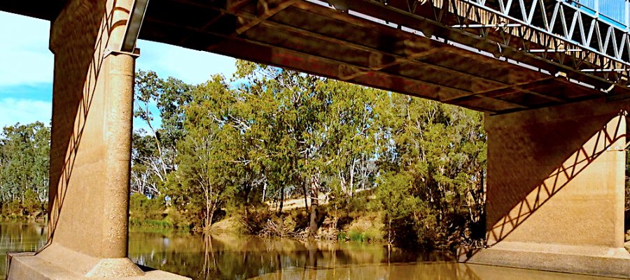 The Murray Darling River and Surat- Day 10 of my motorcycle tour of Outback Queensland